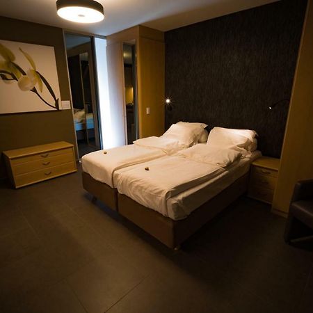 Su'Ro Bed And Breakfast Гент Экстерьер фото