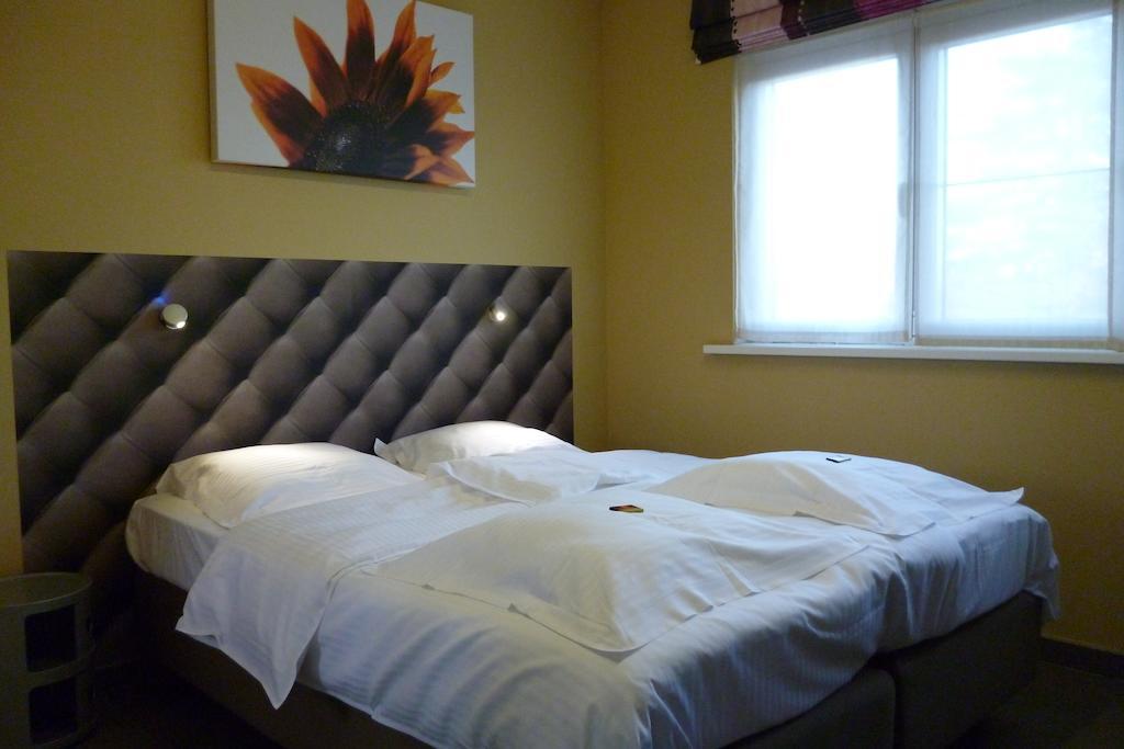 Su'Ro Bed And Breakfast Гент Номер фото